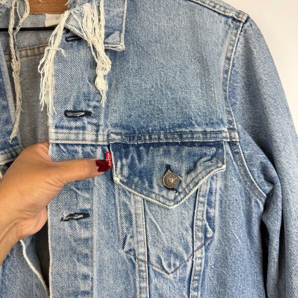 Vintage Levi’s Denim Jacket Trashed Blue Mens - 42L Large - Picture 2 of 10